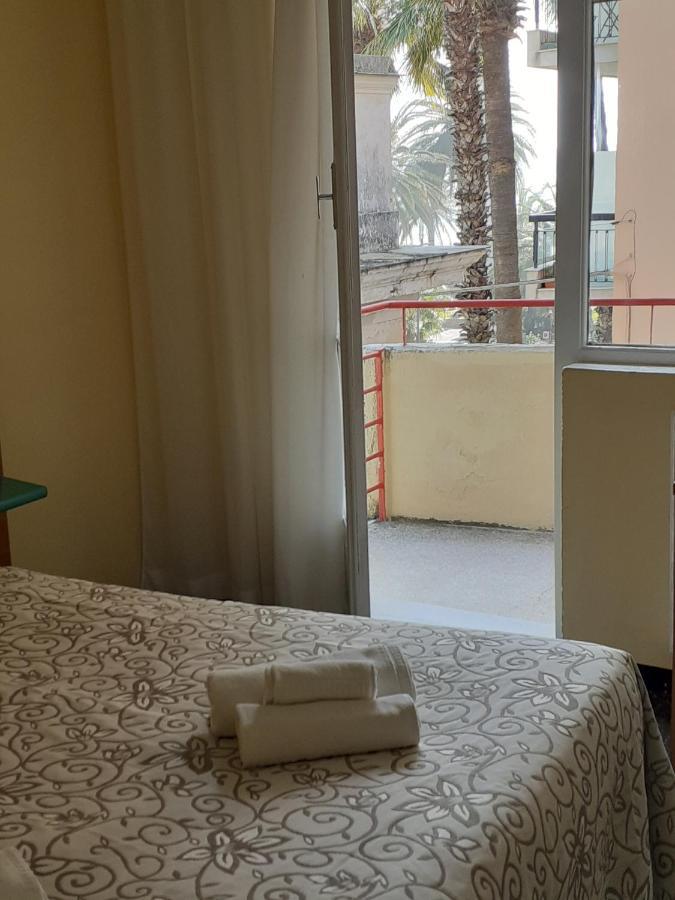 Hotel Colibri Finale Ligure Exterior foto