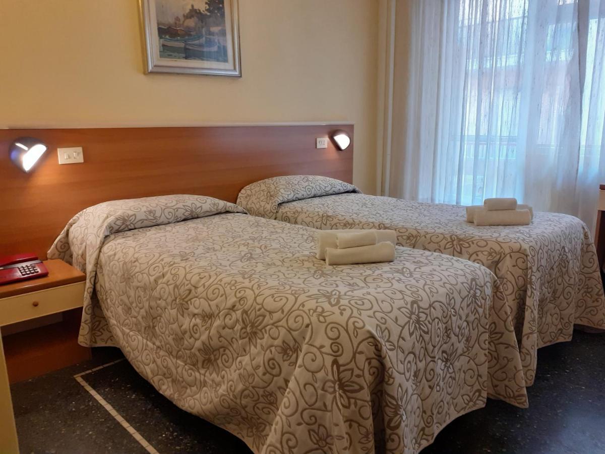 Hotel Colibri Finale Ligure Exterior foto