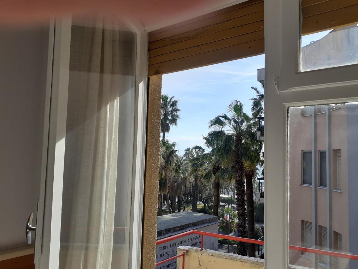 Hotel Colibri Finale Ligure Exterior foto